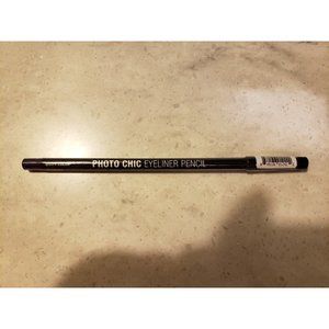 City Color Photo Chic Eyeliner Pencil Highly Pigmented In Temptation New